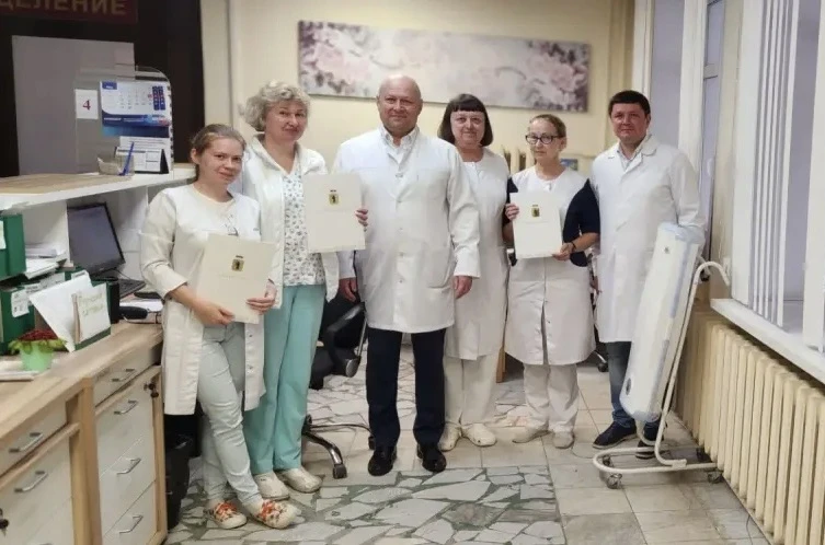 Благодарность за самоотдачу: в Госпитале Ветеранов войн поздравили медиков 🎉 

📆В преддверии Дня м