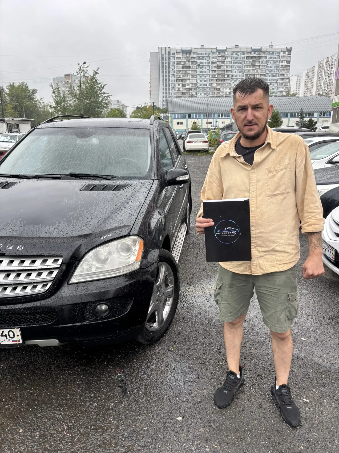 + 1 довольный постоянный клиент ✅
Mercedes Benz ML320 продан!

Рустам из Уфы забирает немецкий внедо