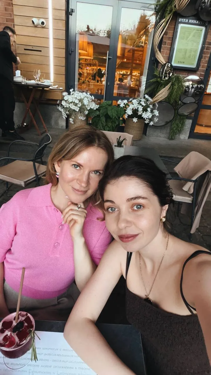Вчера обсуждали с девочками модные рестики Москвы. В прошлом году я дважды была амбасад...