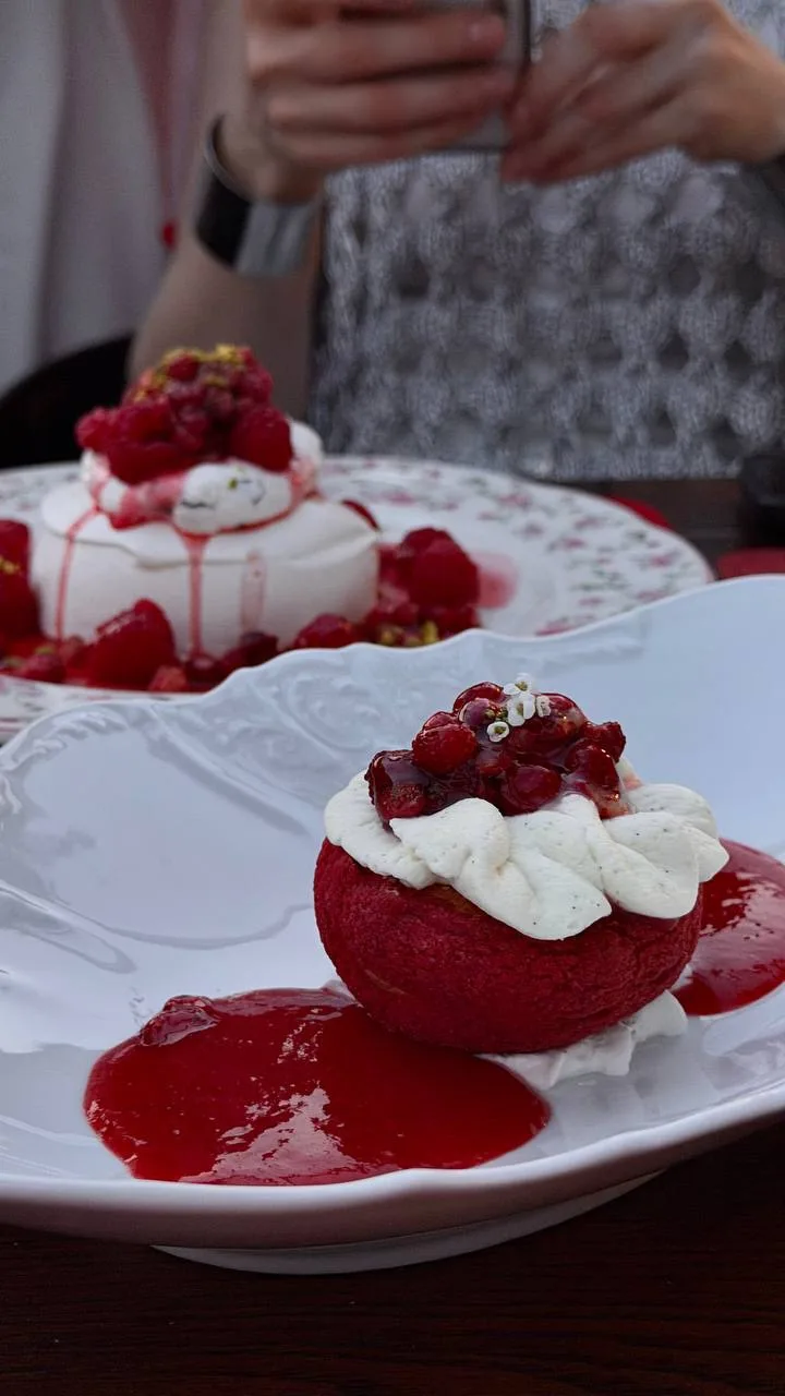 Беспринципно вкусно, бессовестно красиво! 

Или как сказать, что я была в раю, не говоря ни слова? 
