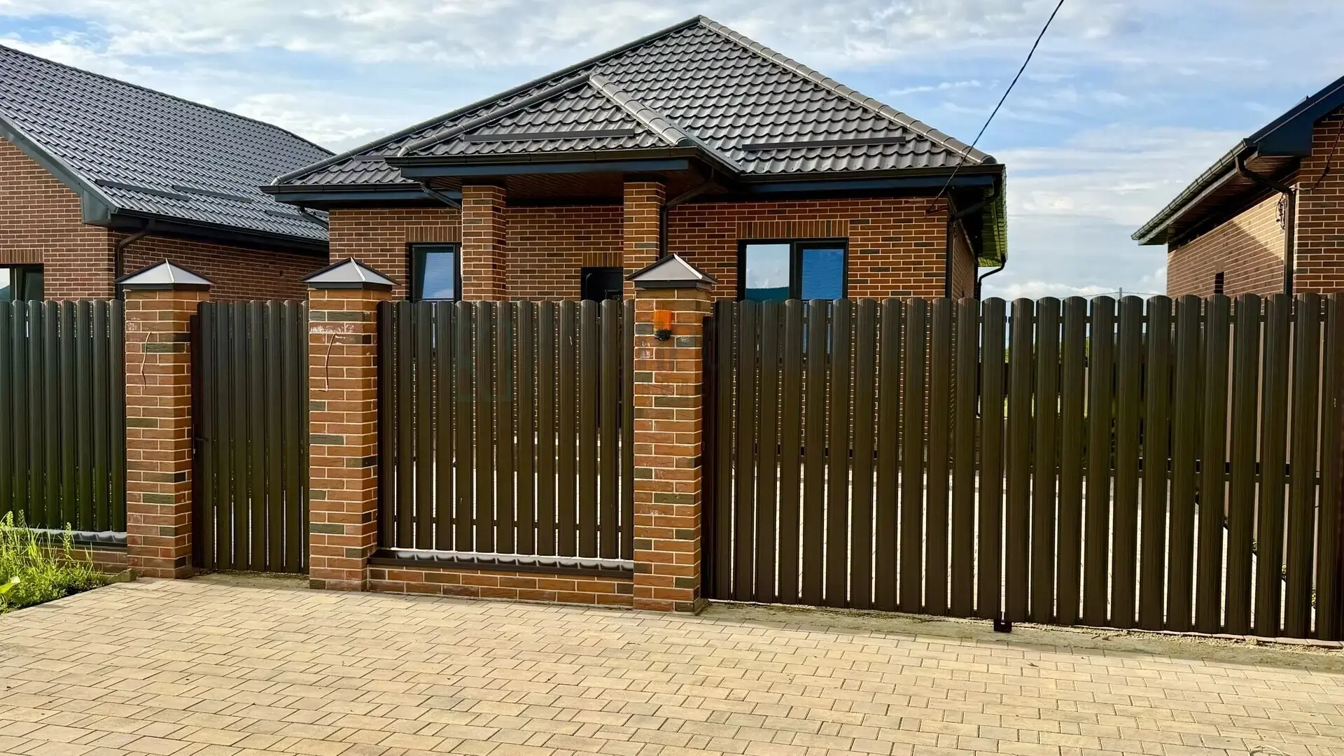 📍Уютный дом с прекрасным ремонтом

🏡Дом 112,2 м2 (три спальни, кухня-гостиная с выходом на террасу