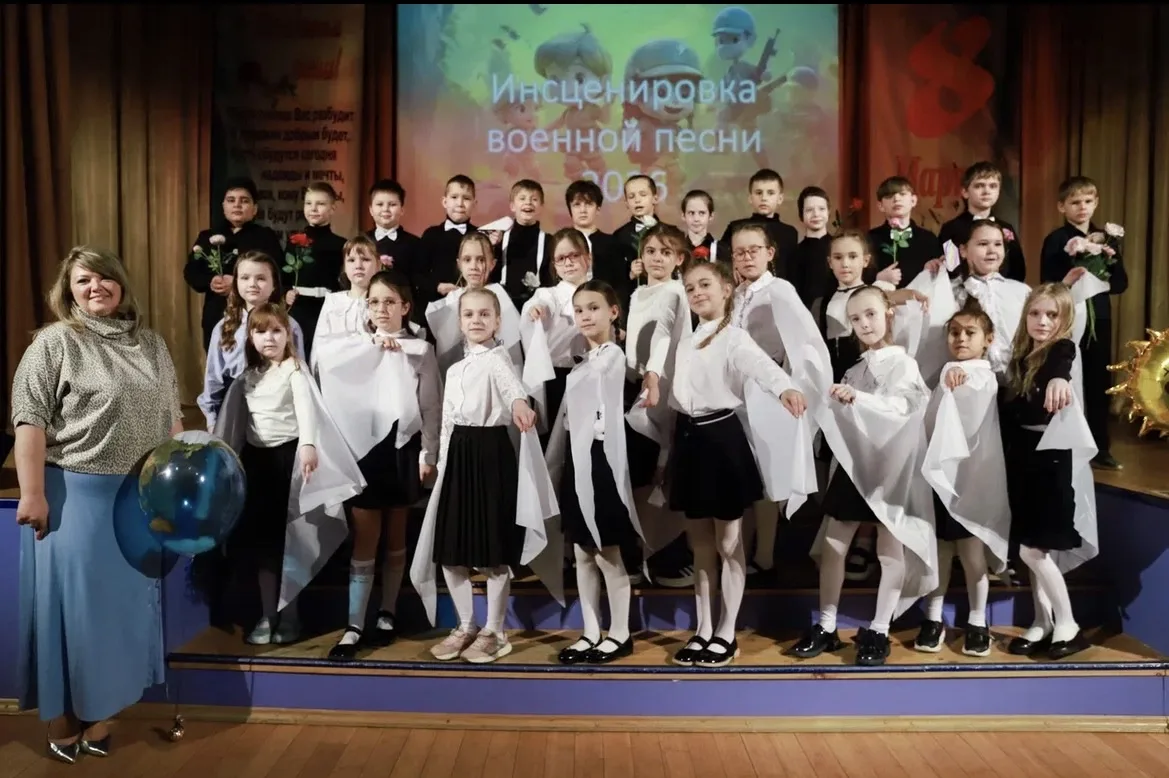 🎶В нашей школе прошёл конкурс военной песни  Казалось бы, эти песни знают наизусть бабушки и дедушки