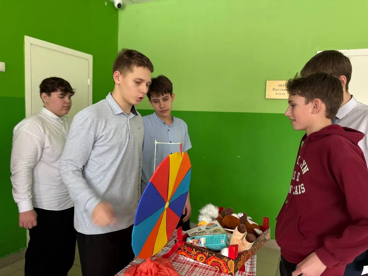 Поздравляем вас с Масленицей! Этот замечательный праздник символизирует прощание с зимой и встречу в