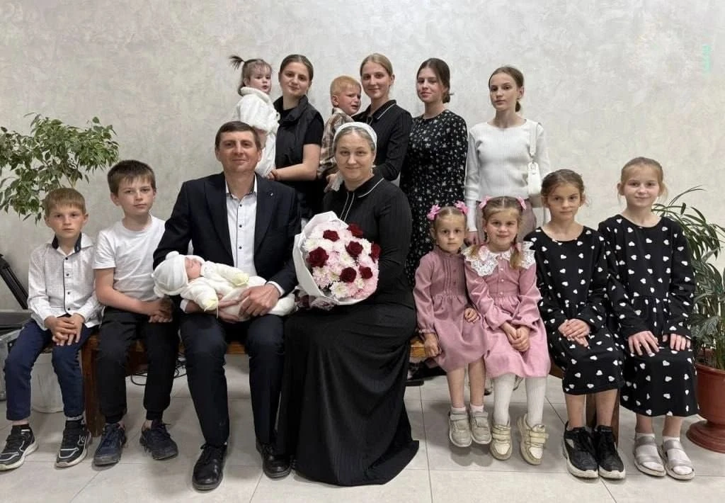 💔 Трагедия в Геническом округе: ВСУ убили отца 13-ти детей и его 15-летнюю дочь.