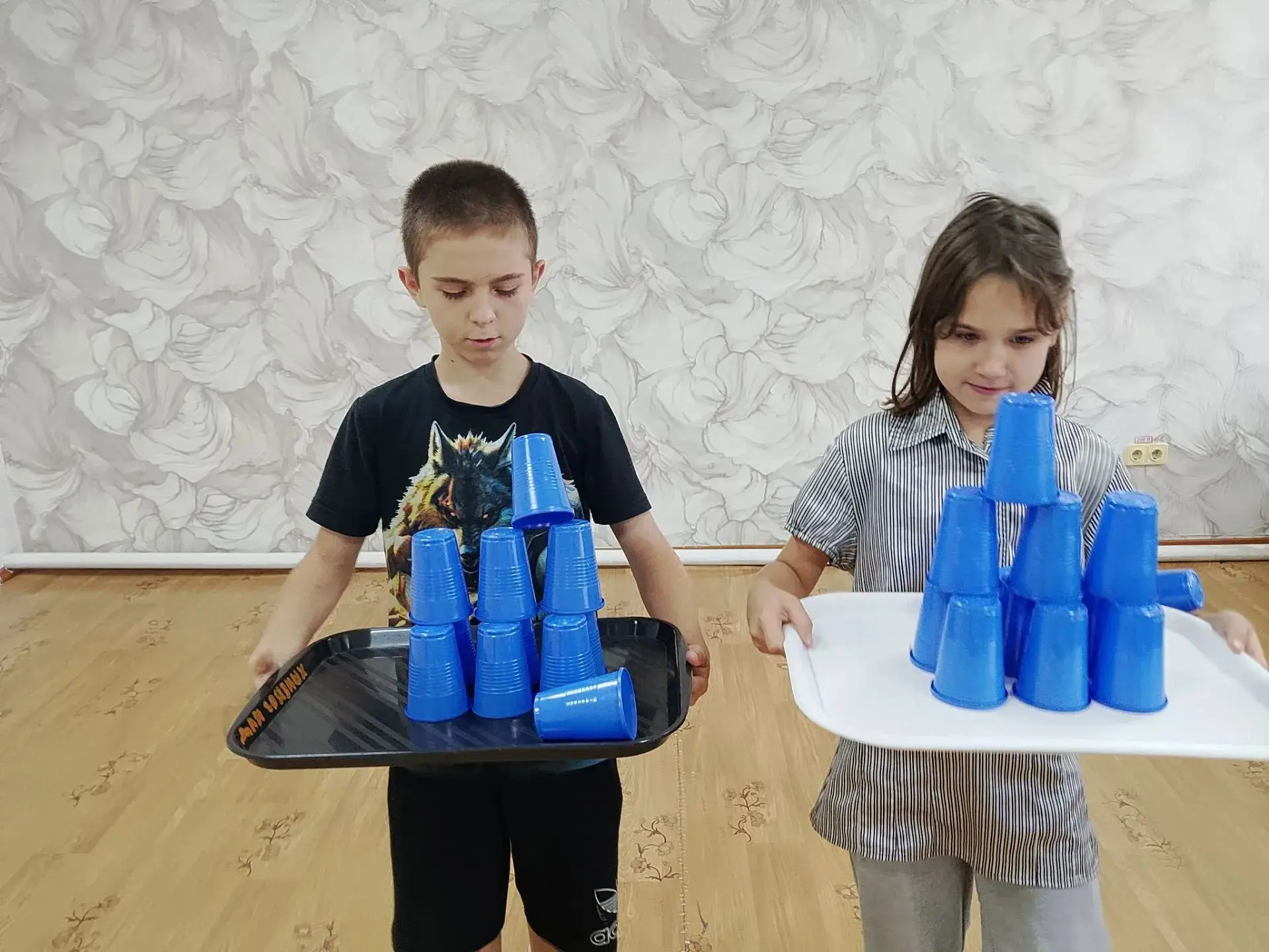 📚 🧩🏃‍♀️  Сегодня в Прокопьевском СРЦ  прошла захватывающая игровая программа « В кругу друзей » п