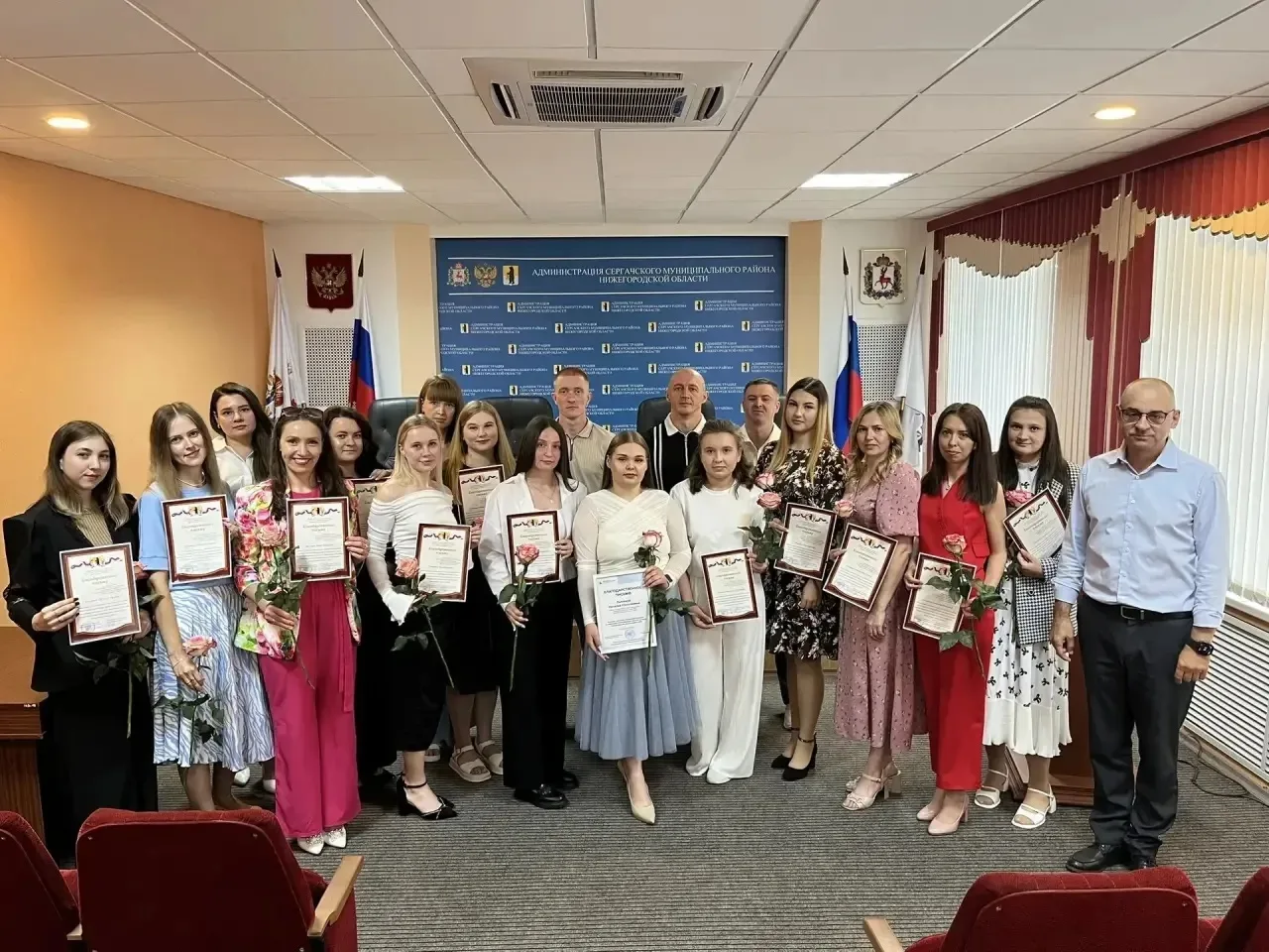 2⃣6⃣0⃣6⃣2⃣6⃣ В преддверии Дня Молодёжи в администрации округа состоялась торжественная церемония наг
