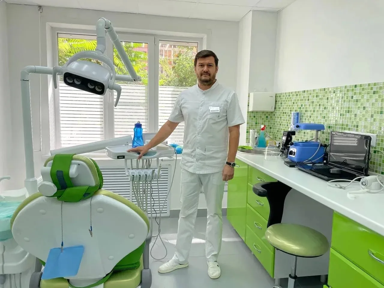 🦷 Как вернуть радость улыбки в золотом возрасте? Выбираем протезирование👇