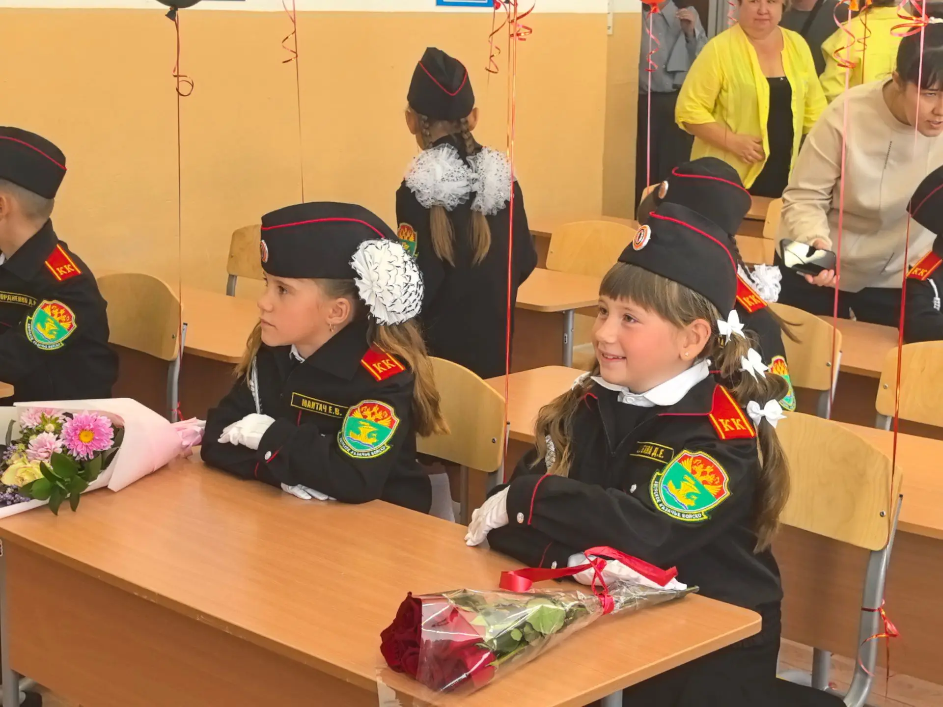 🇷🇺Сегодня в школах Хабаровского района прошли торжественные линейки. Пороги учебных з...