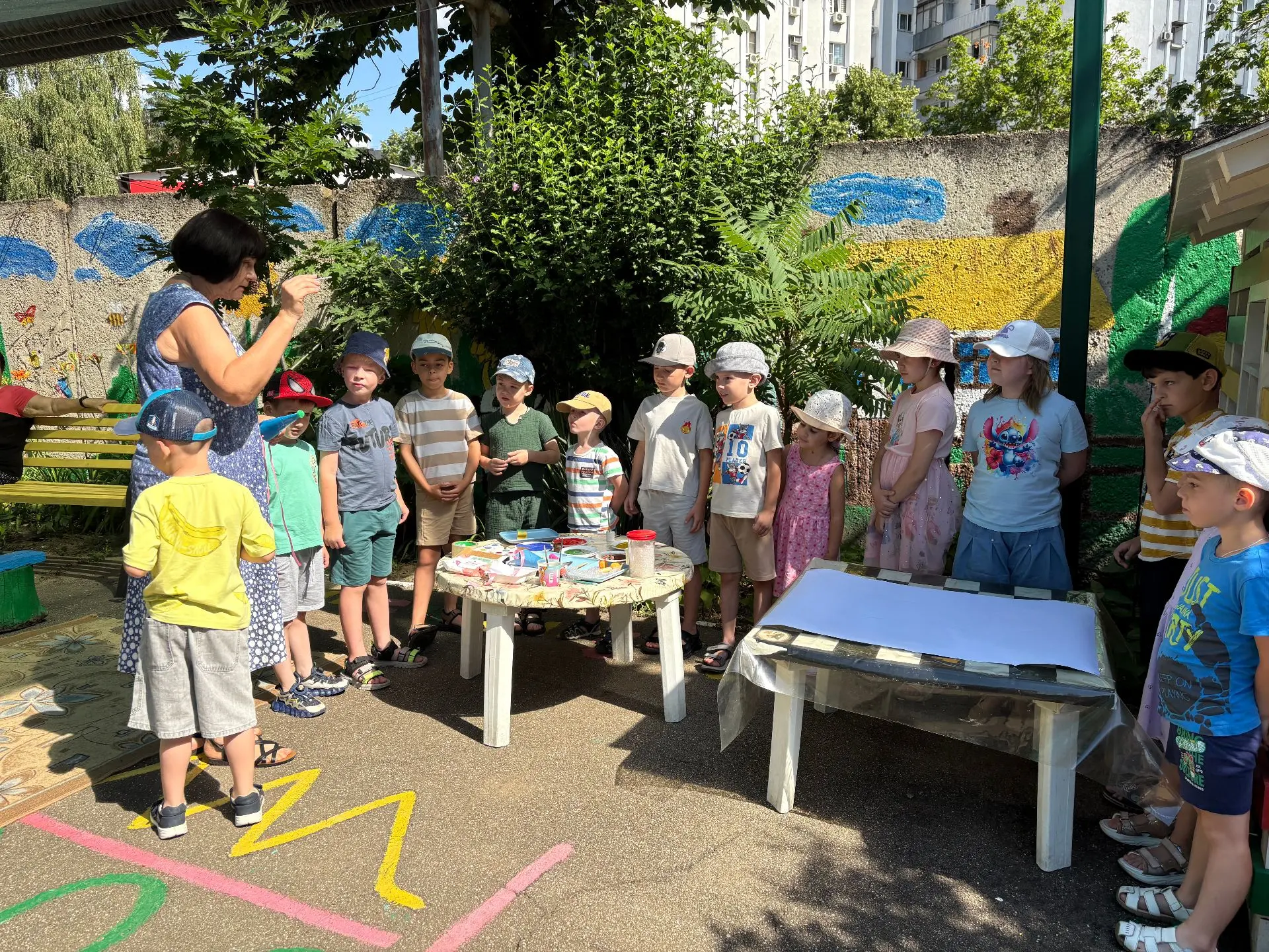 Сегодня в группе "Пчелки" царила особая атмосфера — атмосфера творчества, свободы и иск...