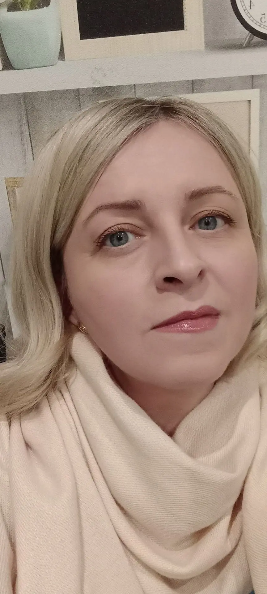 Сегодня День Рождения у работника пошивочного цеха нашего театра Натальи Ощепковой. Поз...