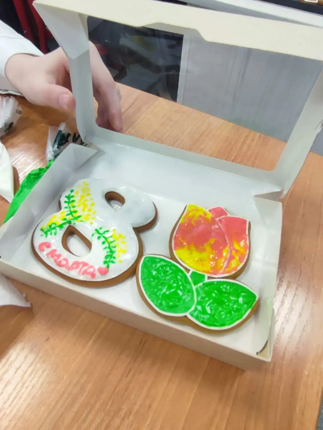 🥨🍩Пряник к 8 Марта В рамках акции "Вам, любимые" в нашем лицее состоялся необычный сладкий мастер-кл
