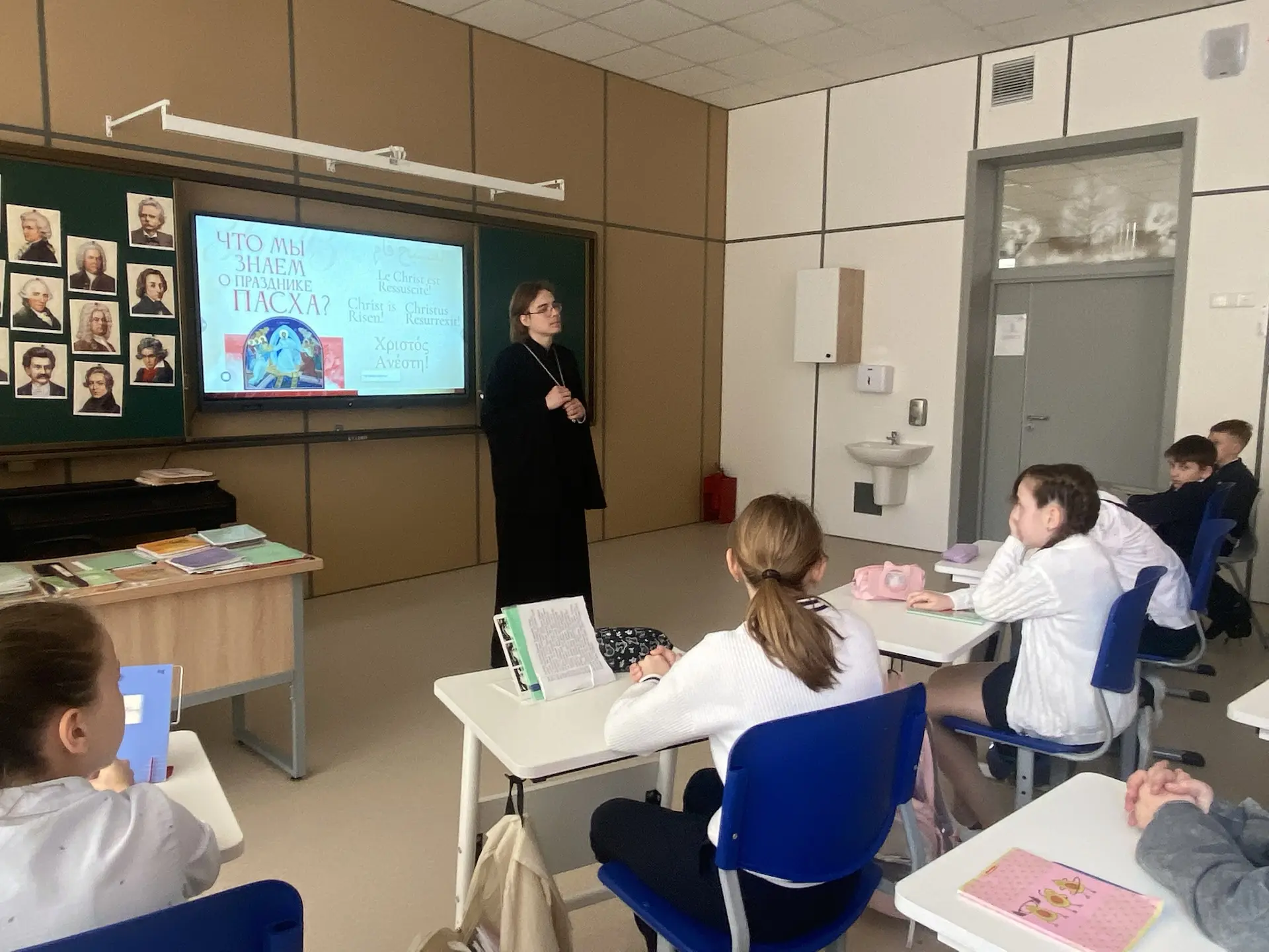 Духовные ценности и искренний диалог: встреча в корпусе «Интеллектуал»  В корпусе «Интеллектуал» для