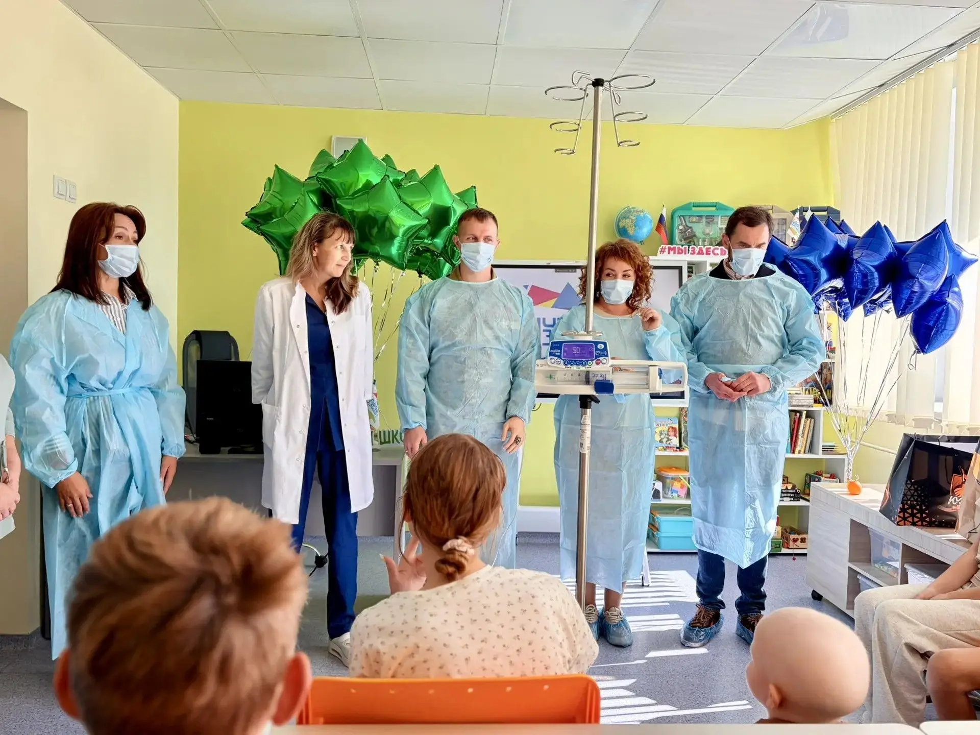 🎉 Центры по работе с населением поздравили юных пациентов Кузбасской областной детской...