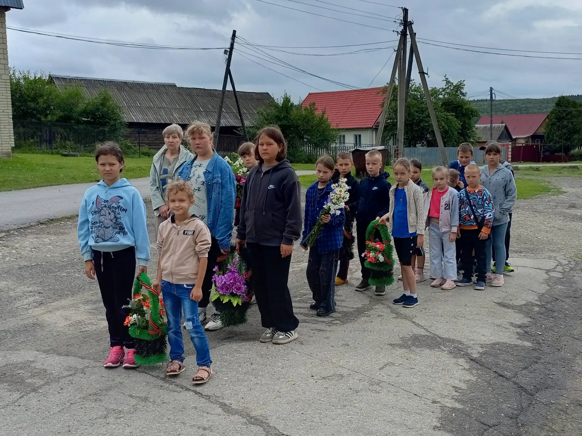⚡ДЕНЬ ПАМЯТИ И СКОРБИ⚡

👉22 июня в нашем пришкольном лагере "Планета детства" прошли мероприятия по