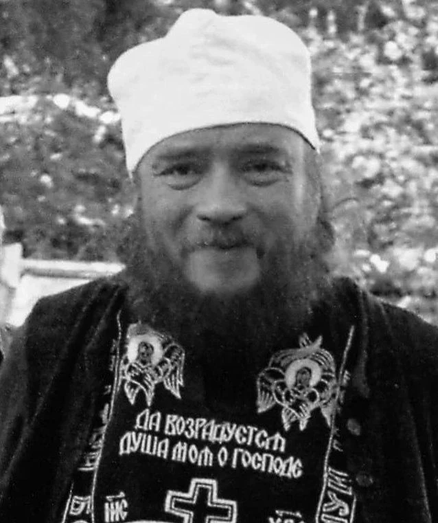 «Светлыми будьте, не замоленными такими непонятными существами отрешенными — это уже кр...