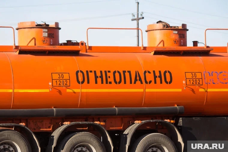 Продавать бензин детям запретят на Ямале