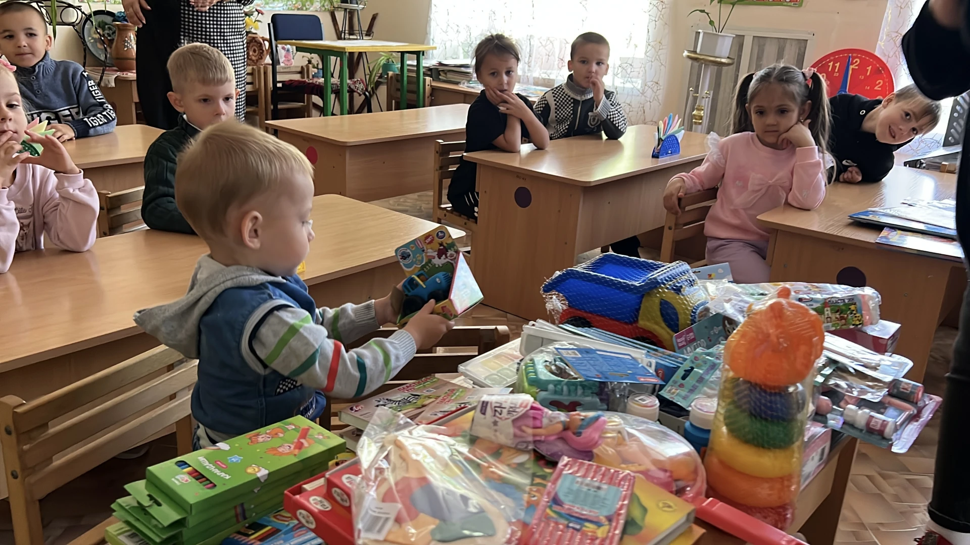 🧸 Больше двух тысяч подарков собрали для наших маленьких храбрецов