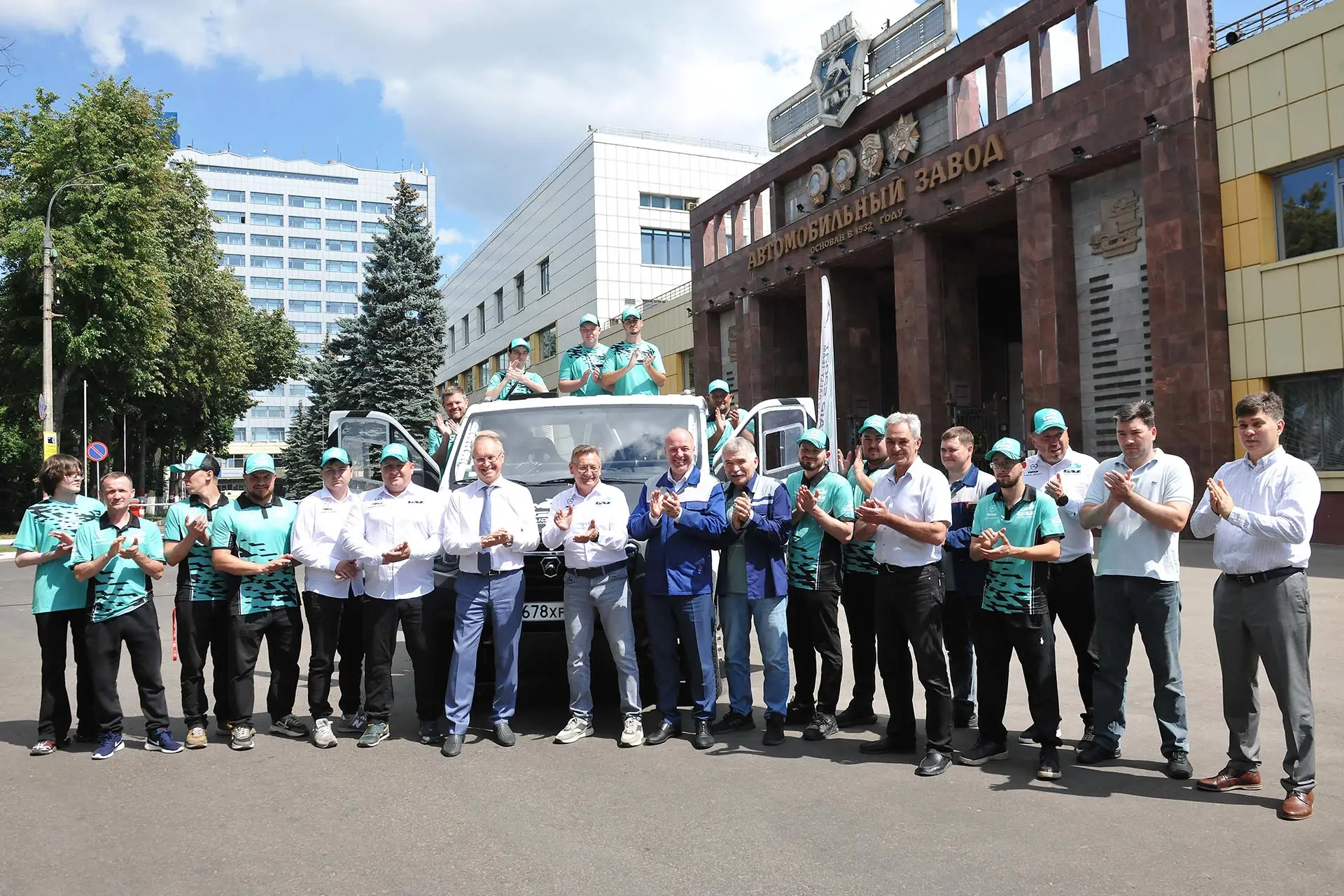 💪 Команда «ГАЗ Рейд спорт» снова бросает вызов расстояниям и бездорожью!