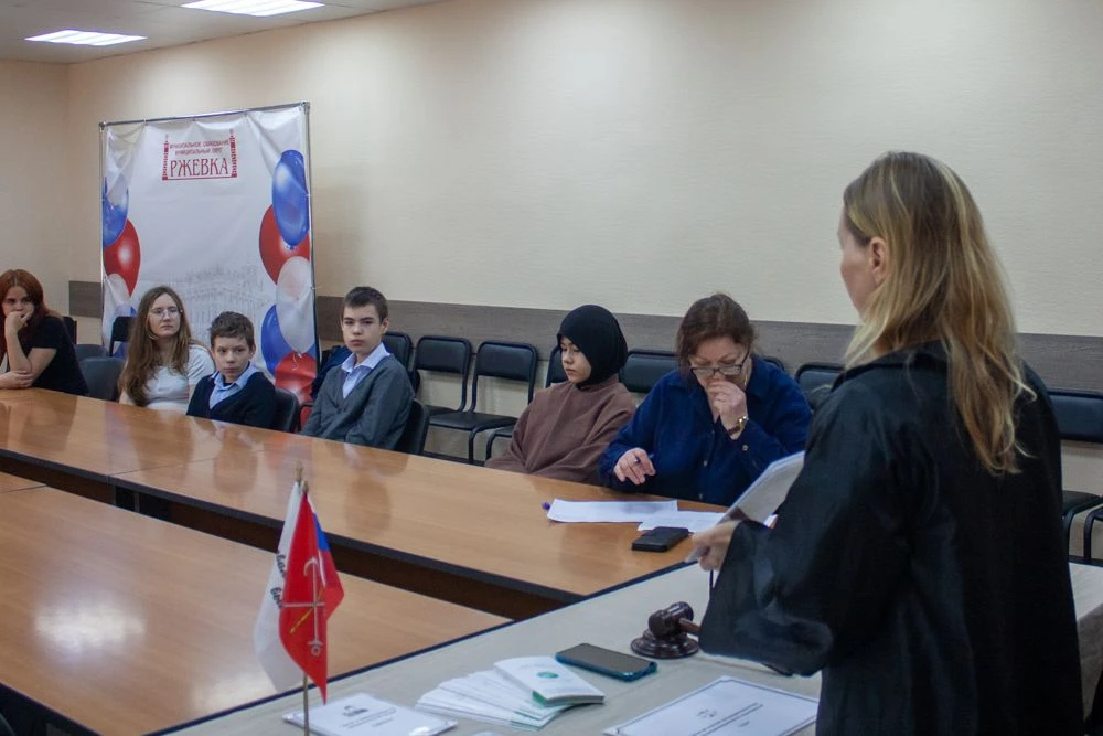 Сегодня по инициативе Главы муниципального образования Ржевка Вячеслава Григорьевича Че...