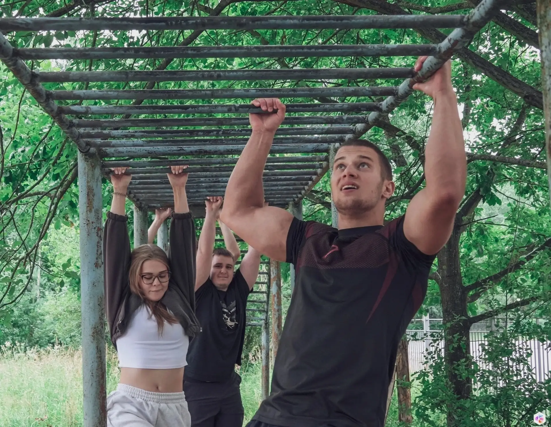 Зарядись летом: открытая и драйвовая тренировка в «Атланте» 💪

Спорт — это не рутина, а лучший спос