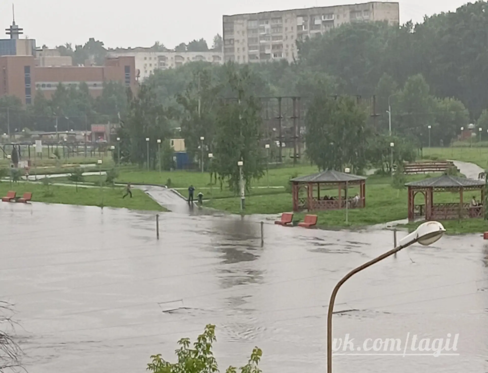 «Народный» плывет дальше