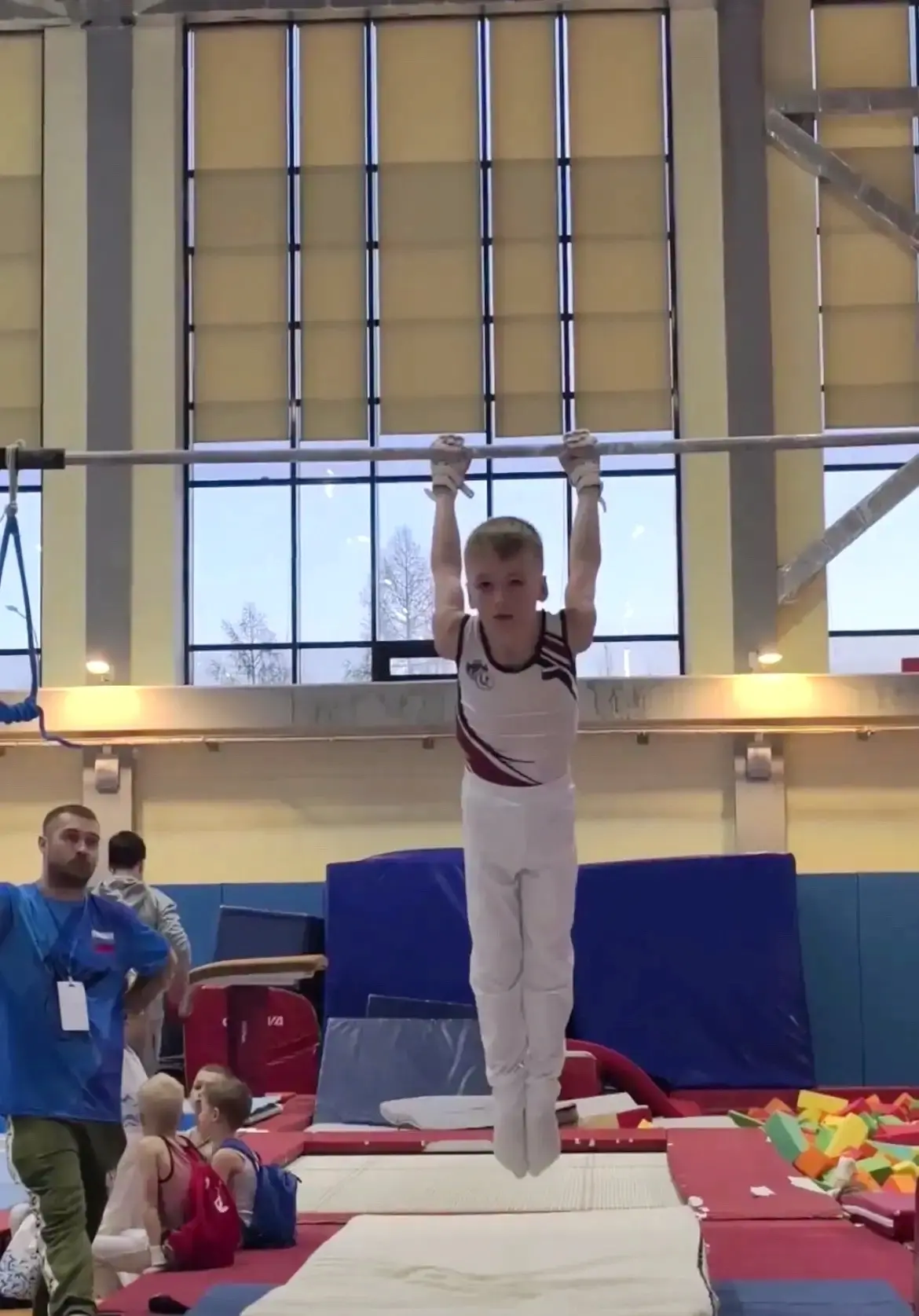 ДОСКА ПОЧЕТА В #МАОУСОШ222 ✅  🏆8 марта женская команда нашей школы дибютировали на футбольном турнир