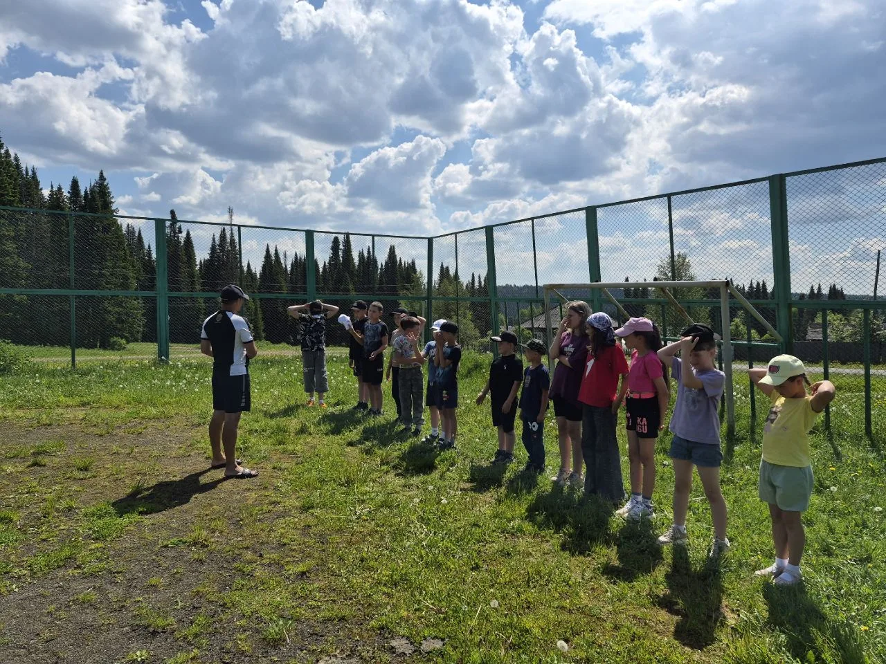 🏃‍♂️Быстрее, выше, сильнее... и веселее!

Вчера в лагере "Непоседы" прошли «Веселые старты» — день,