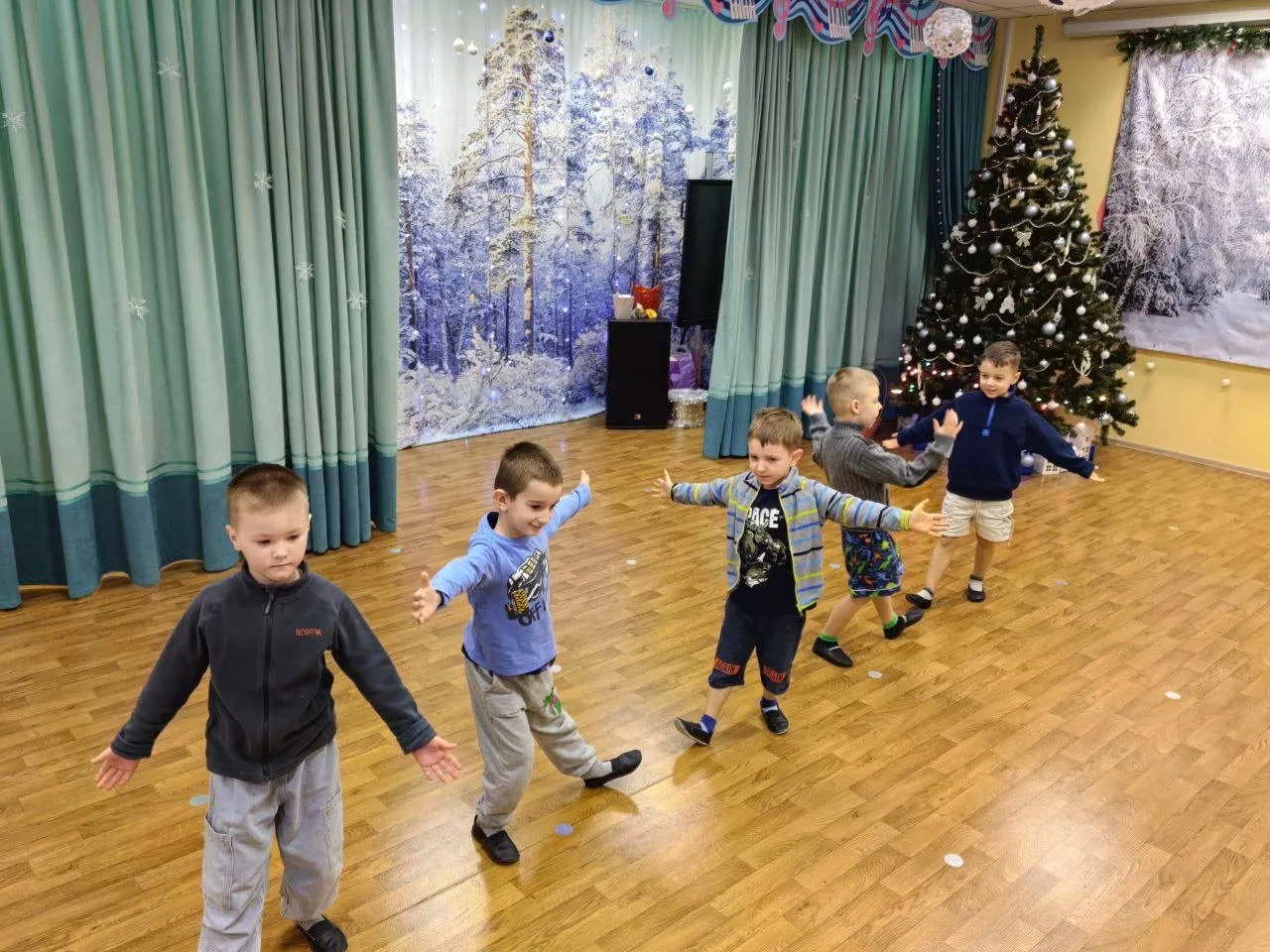 🎄Лесная гостья прощается с детским садом❄️  ❄️После продолжительных новогодних каникул наши ребята в