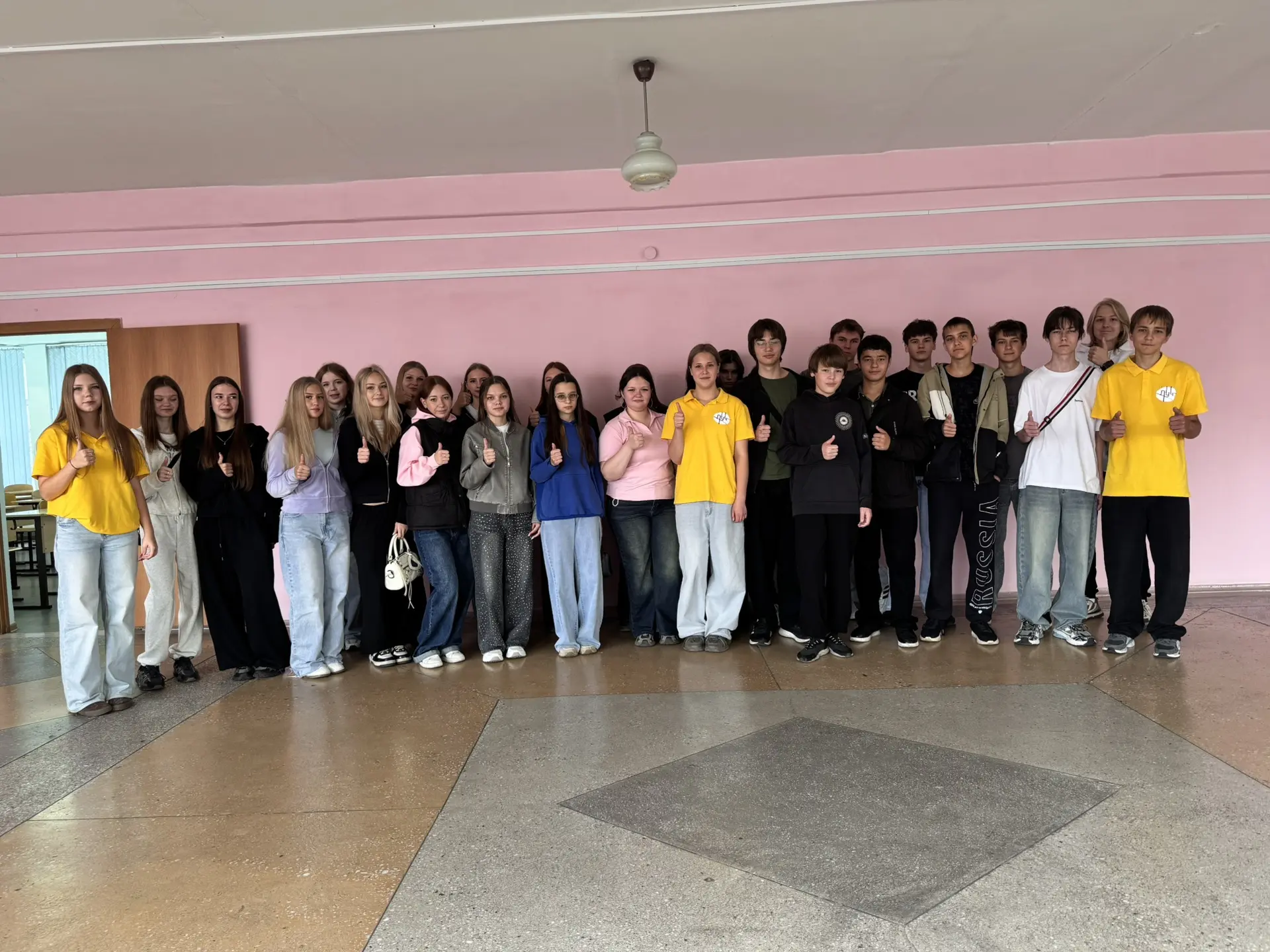 28 августа вожатые городского отряда старшеклассников ЛУЧ для школьников МАНОУ «Лицея №...