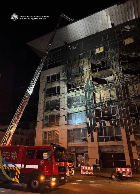 ‼️🇺🇦🔥 Нанесен второй за неделю удар по бизнес-центру в центре Днепропетровске второй...