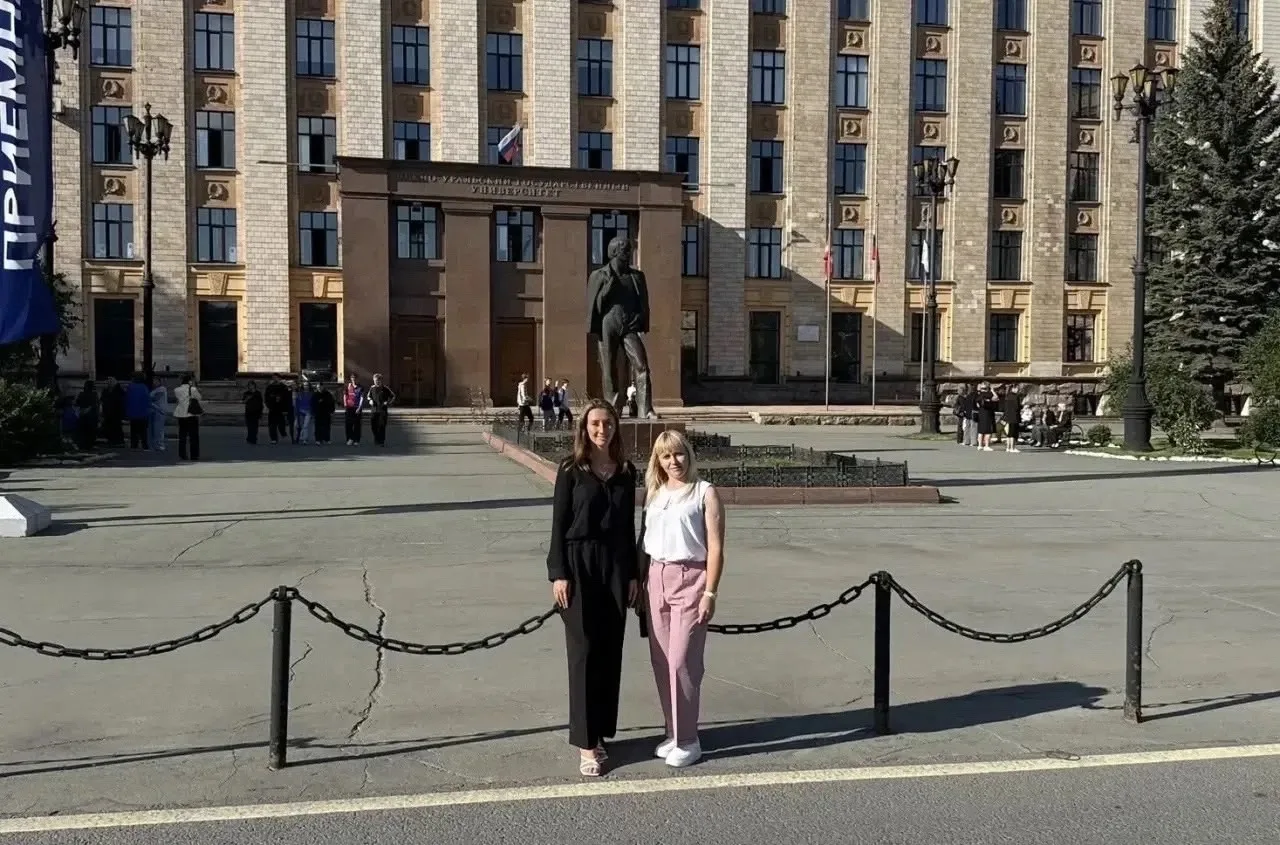 МОСТ МЕЖДУ ОПЫТОМ И ИННОВАЦИЯМИ: НАШИ ПЕДАГОГИ НА ФОРУМЕ РМО