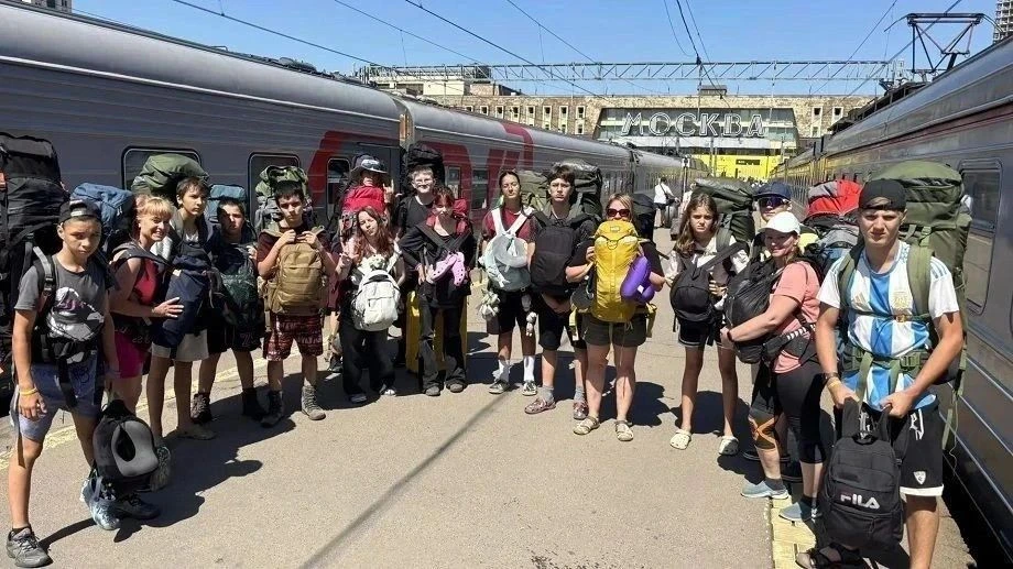 🏕 Лето — это маленькая жизнь, а лето в походе — целая история!

Пока календарь отсчитывает жаркие и