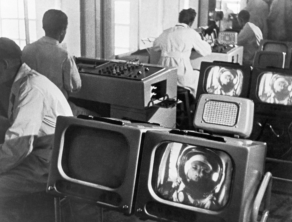 🌠 65 лет триумфа: с Днём космонавтики, друзья! 🌠  12 апреля 1961 года произошло событие, изменившее 