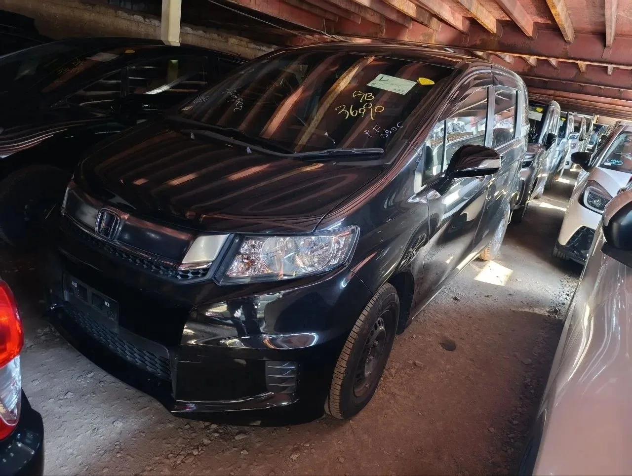 Купленный нами 4 апреля HONDA FREED SPIKE прибыл во Владивосток для дальнейшего оформле...