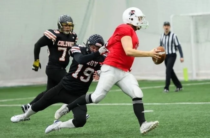 🏈 В Кирове впервые пройдет  матч по американскому футболу    На поле встретятся кировские Вятичи и м