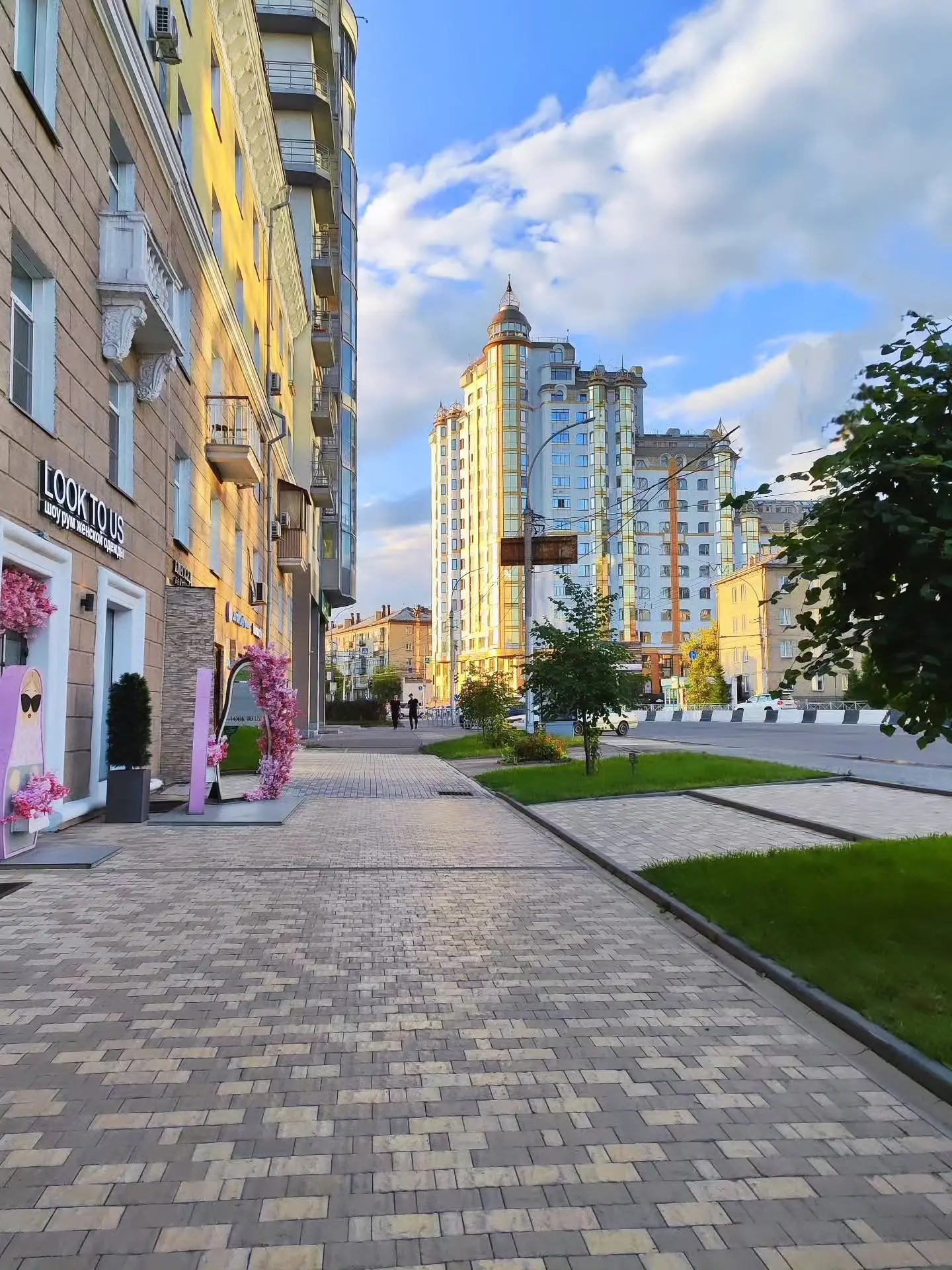 Доброе утро, друзья! Отличного вам дня и хорошего настроения!