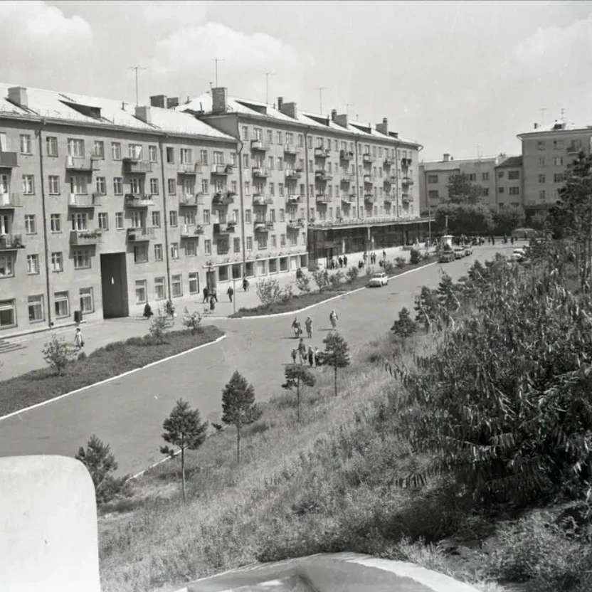 Ретроспектива. Омск. 1966-1968 гг. Ленинградская площадь.
Автор: Мамакин Е.

📍 Омск
👉 Подписаться
