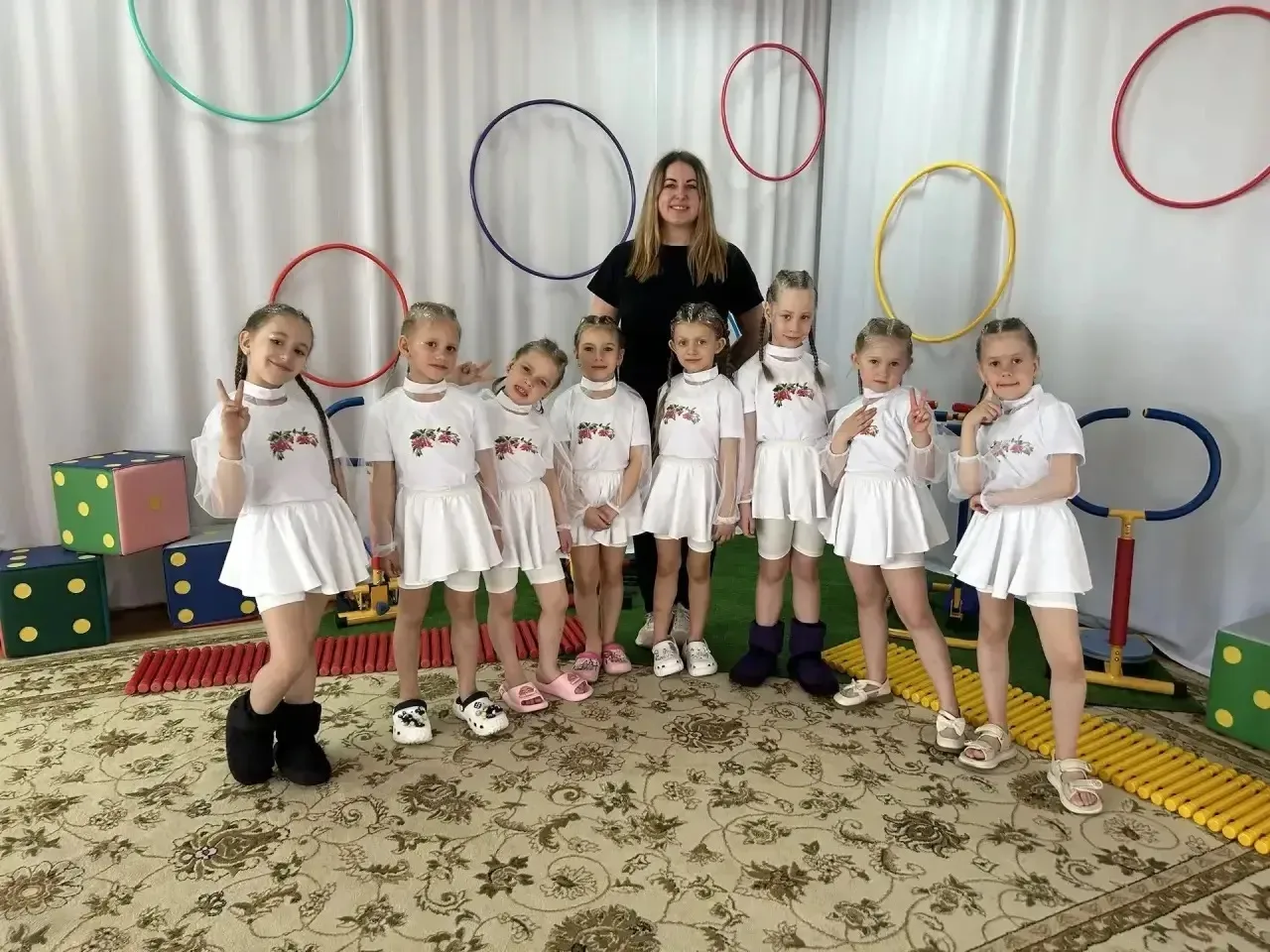 В апреле наши маленькие звёздочки🌟 блеснули талантом на городском спортивном танцеваль...