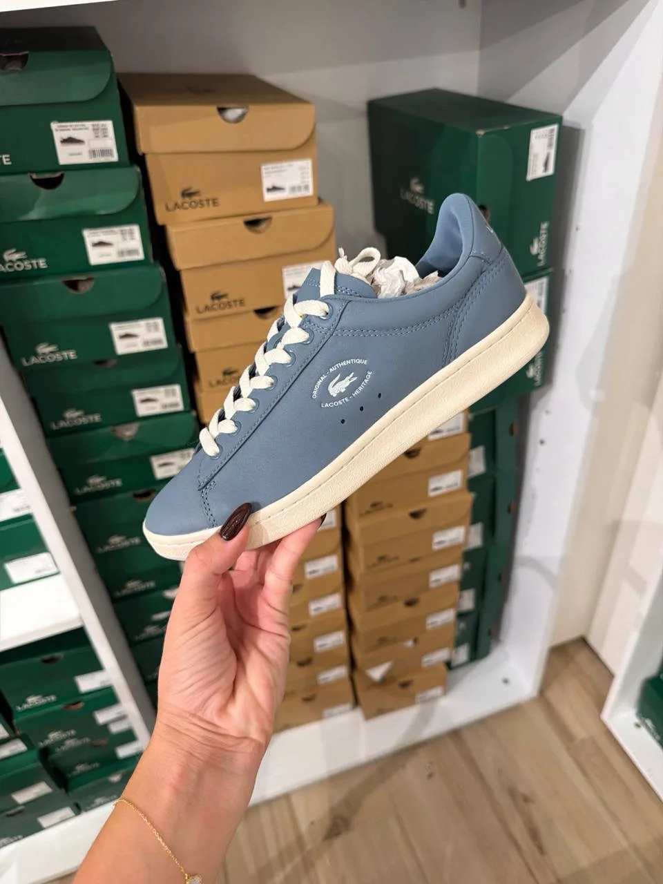 LACOSTE🏷️