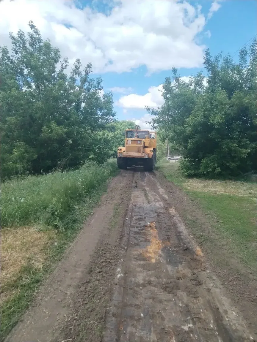 В Новоспасском сельсовете продолжаются дорожные работы