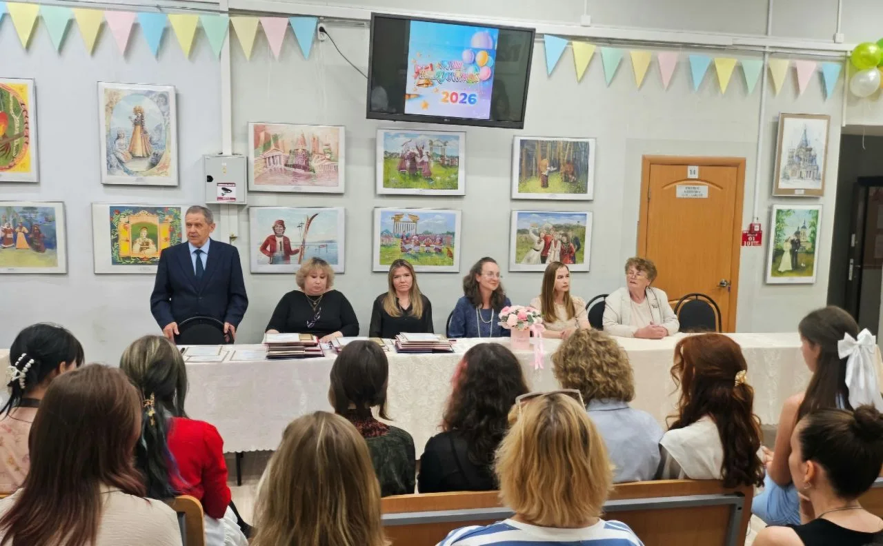 🎉 11 июня получили свидетельства об освоении программы ДПОП "ЖИВОПИСЬ",  наши  замечательные обучаю