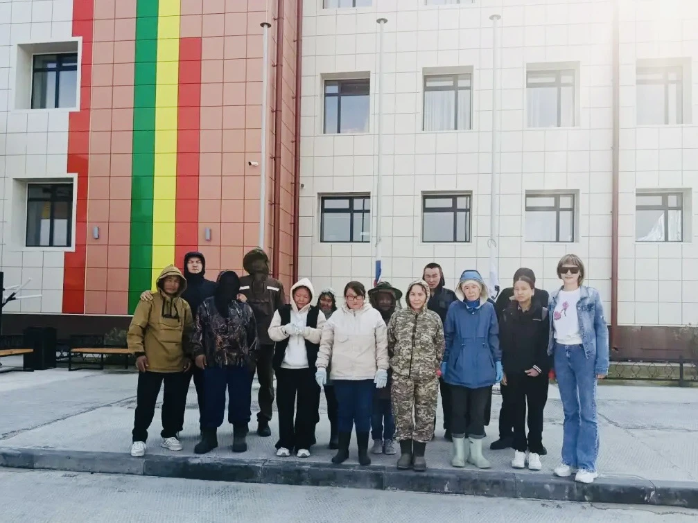 🧹 🪏 ОЧЕРЕДНОЙ СУББОТНИК ВОКРУГ ШКОЛЫ И ИНТЕРНАТА🧹 🪏