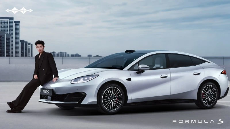 Представители BYD сообщили, что спрос на лифтбек FCB Folrmula S и универсал Formula S G...