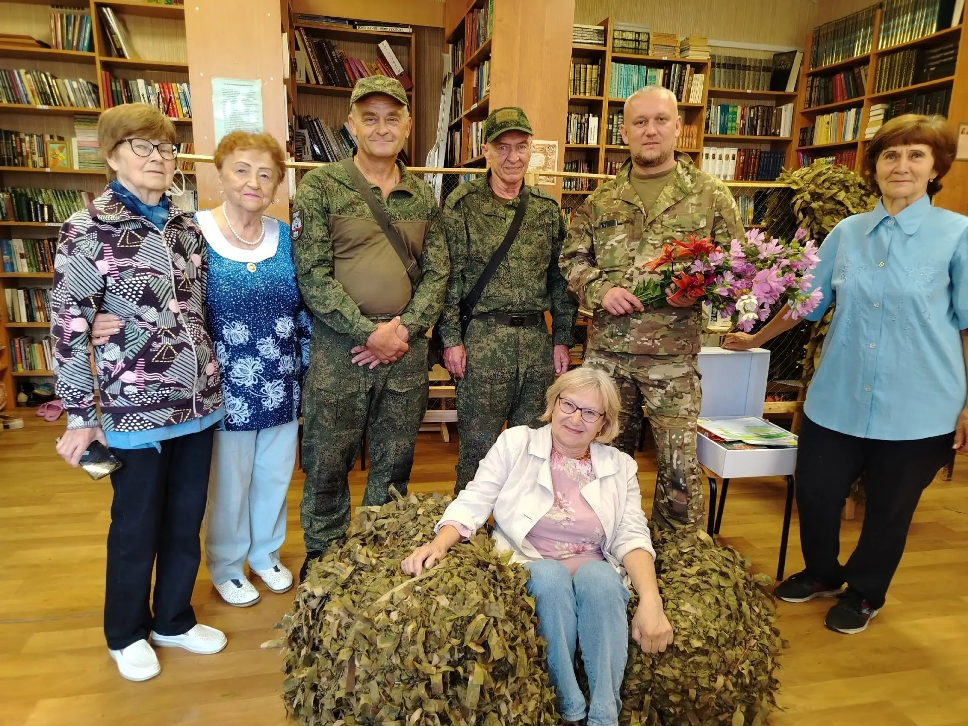 🎁Помогаем СВОим
⚡Наши дошколята любят не только получать, но и дарить подарки. Сегодня мы через пре