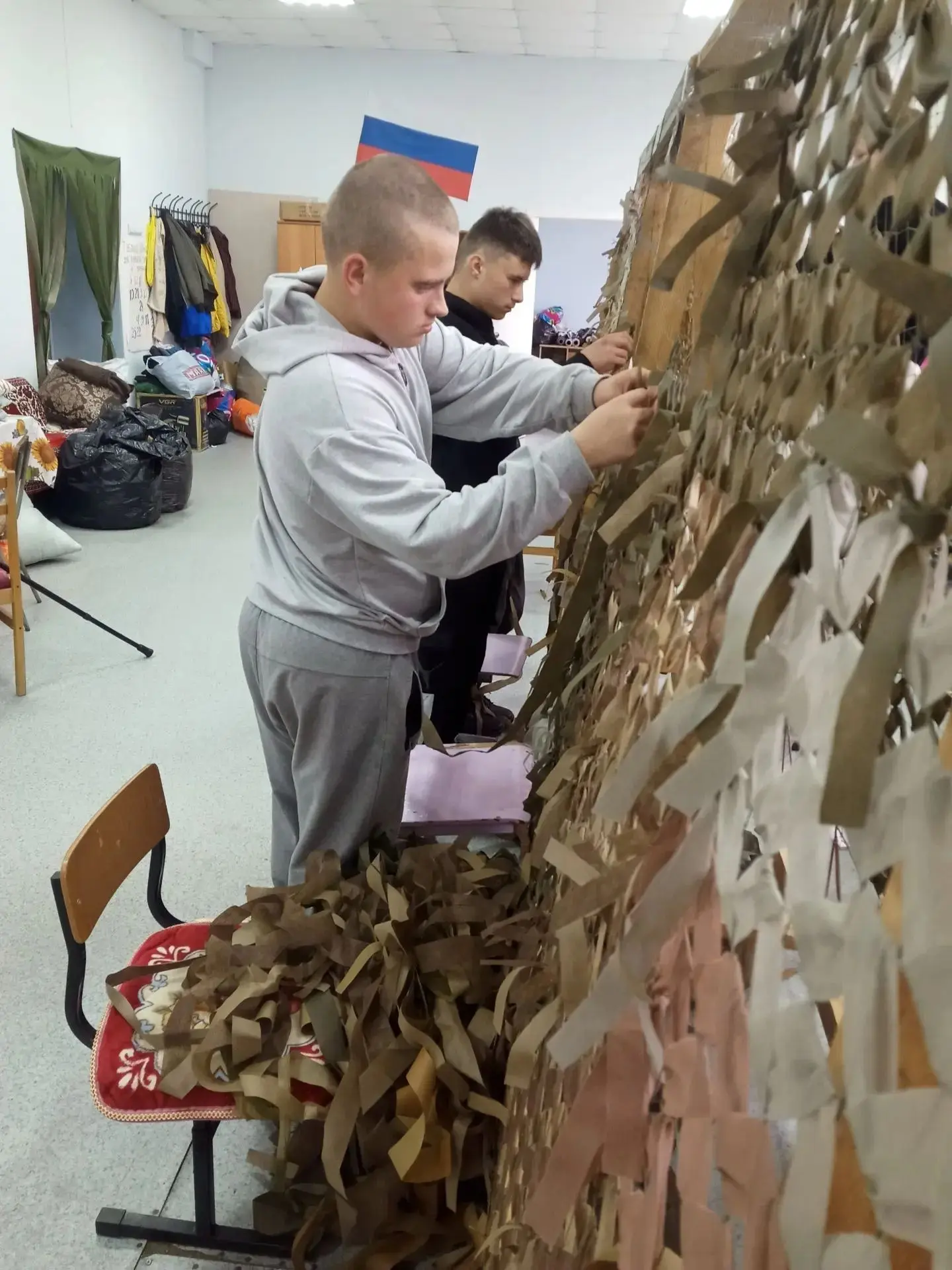 🧩Настоящий урок патриотизма после звонка. Наши ученики снова вместе за общим делом - п...