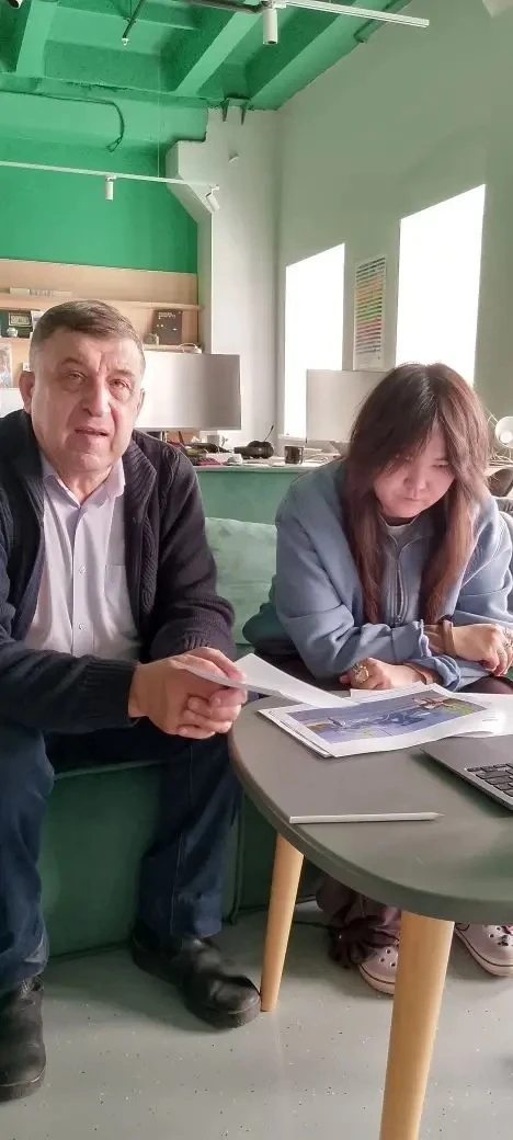 ОН ПРИНИМАЕТ УЗНАВАЕМЫЕ ОЧЕРТАНИЯ.  Речные просторы Якутии, словно живительные вены, голубыми нитями