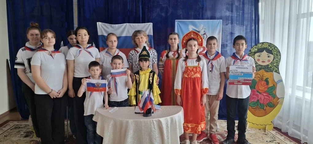 В Центре «Вера» прошел «Час патриотизма: Страна непобедима, когда един народ»

🇷🇺В рамках плана ме