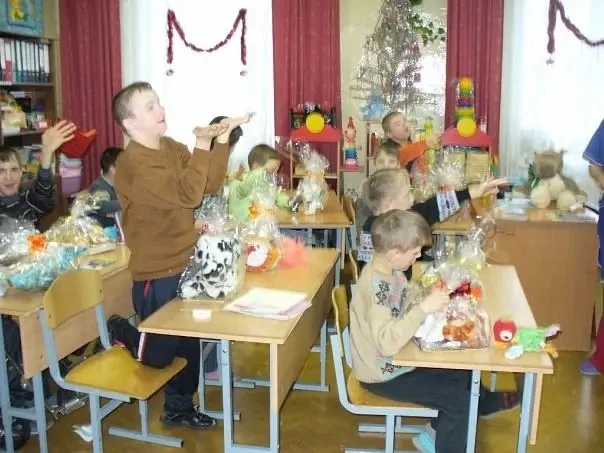 Как всё начиналось: размытое фото из 2007 года и ёлка в Петергофе 📸