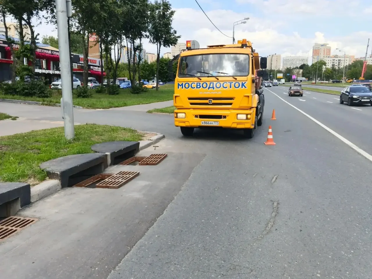 ГУП «Мосводосток» дежурит на улицах столицы
