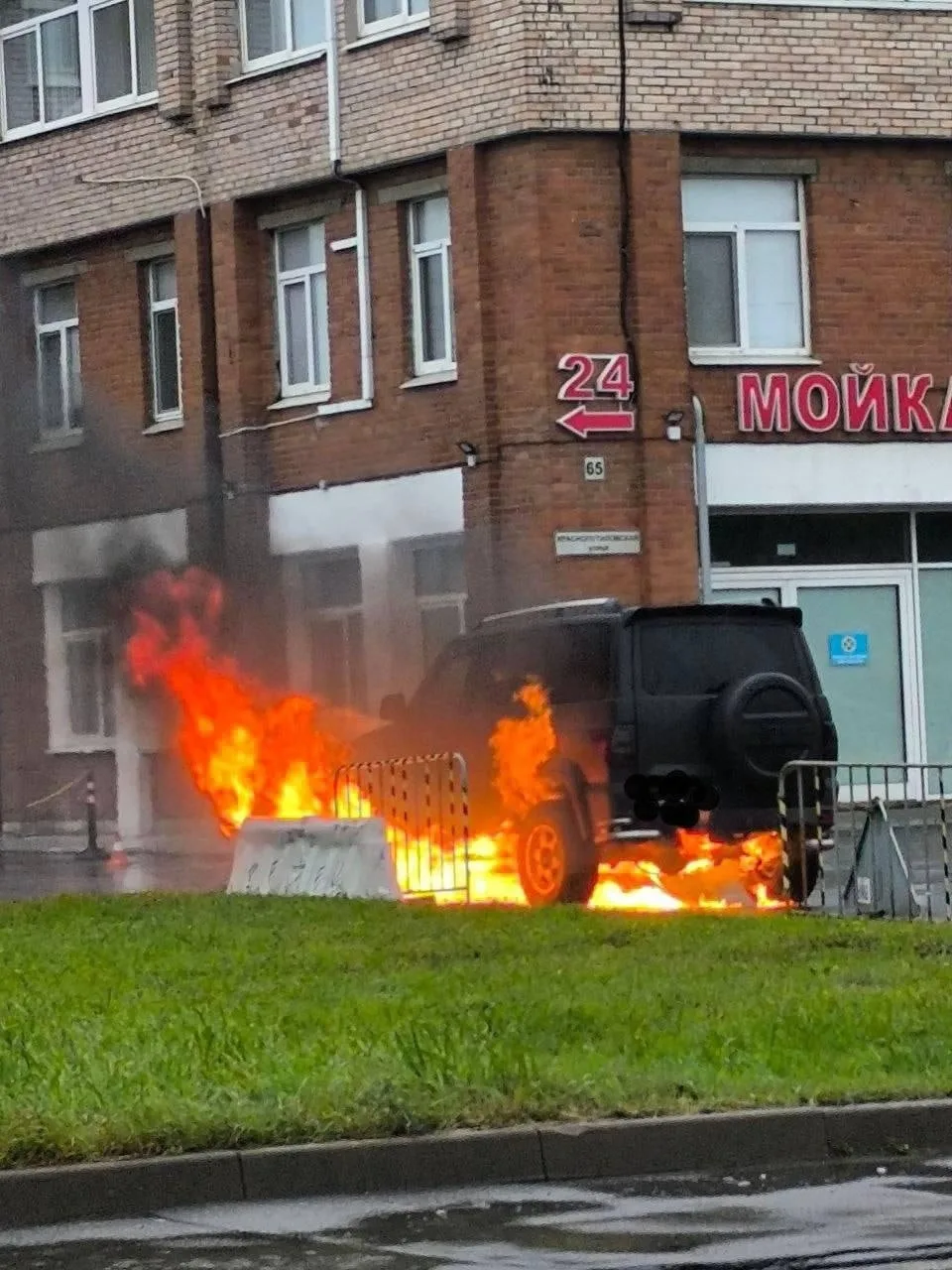 🚒 УАЗ загорелся утром на Краснопутиловской